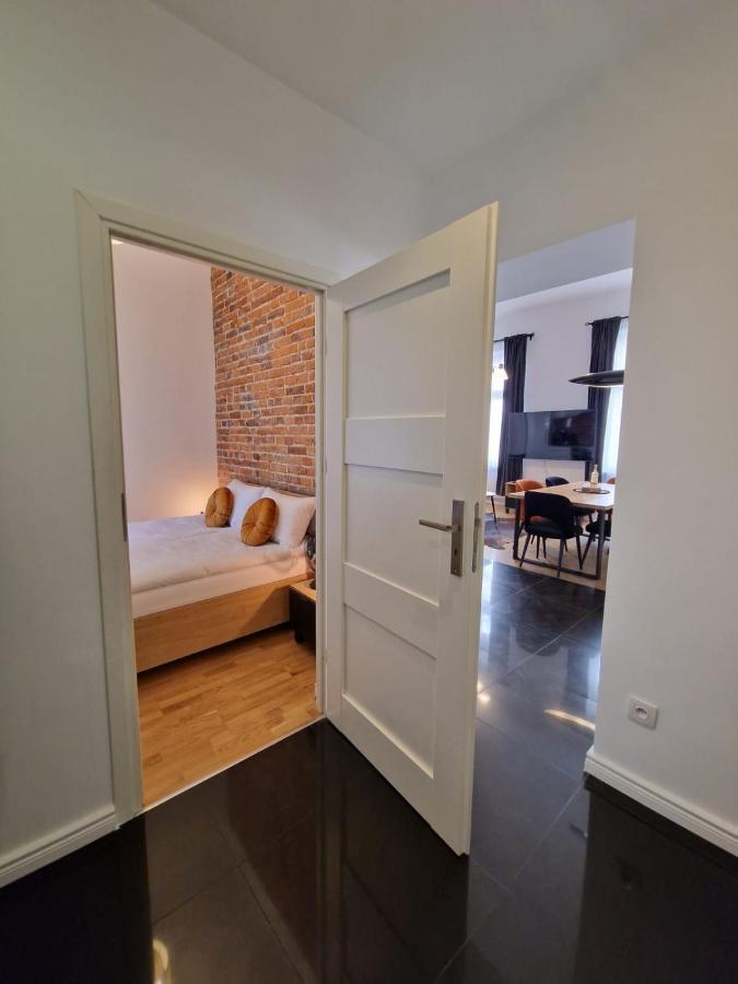 Golden Pearl - Main Square, 100 Sqm, 4 Rooms Краков Экстерьер фото